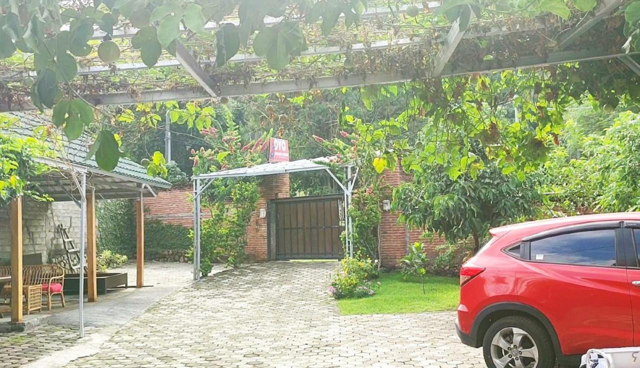 Oyo 2864 Mangsit Garden Homestay Экстерьер фото
